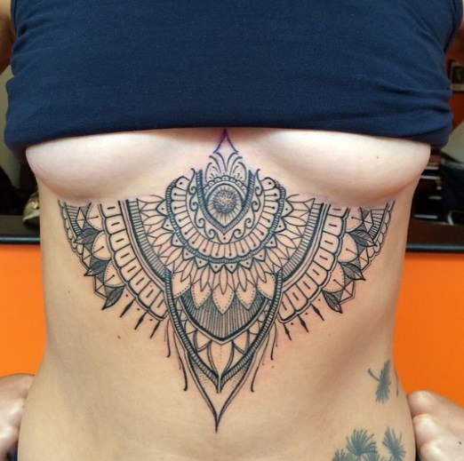 Под грудью Tattoo women under breast Тату фото.